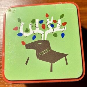 FOSSIL Christmas Metal Box